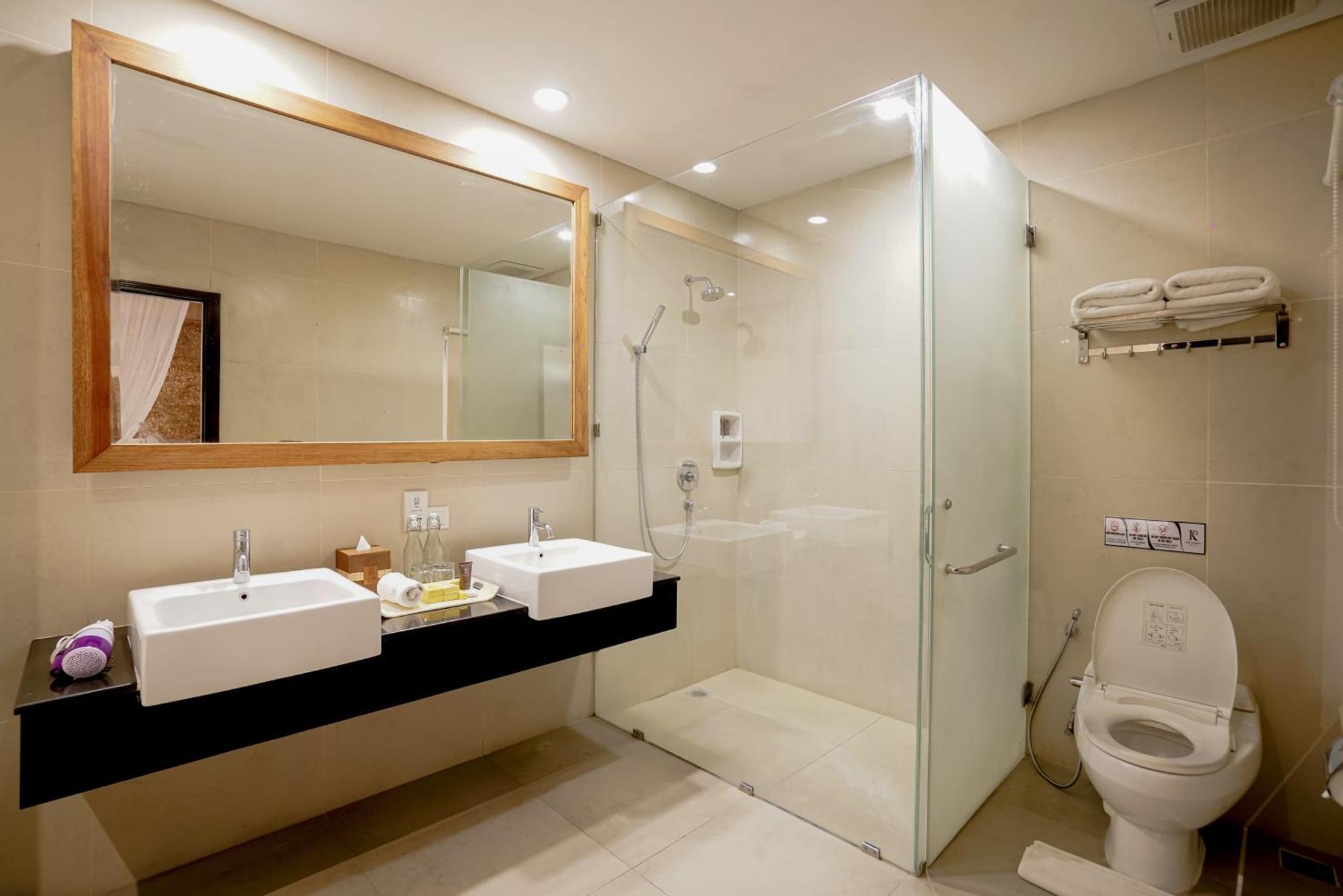 The Kirana Canggu Hotel Экстерьер фото