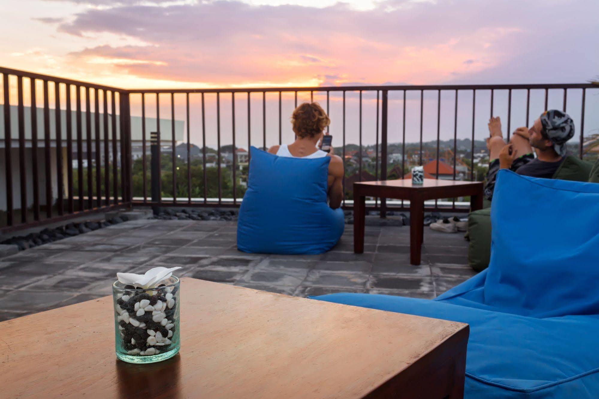 The Kirana Canggu Hotel Экстерьер фото